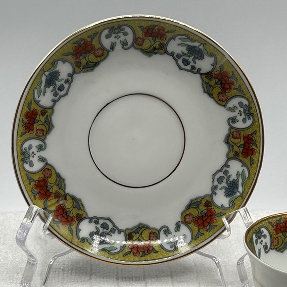 Single set of Demitasse bone china, cup and saucer by Royal Bayreuth Bavaria - Picture 4 of 5